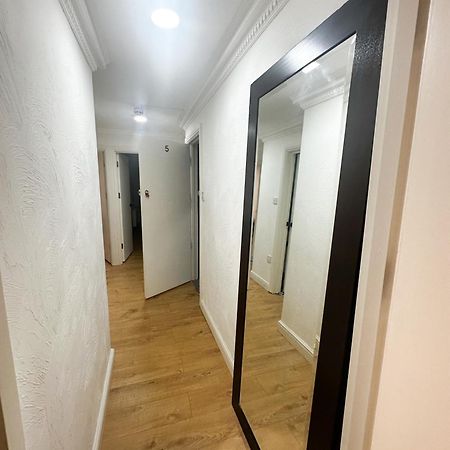Flat 4, Stay In Aldgate Londra Exterior foto